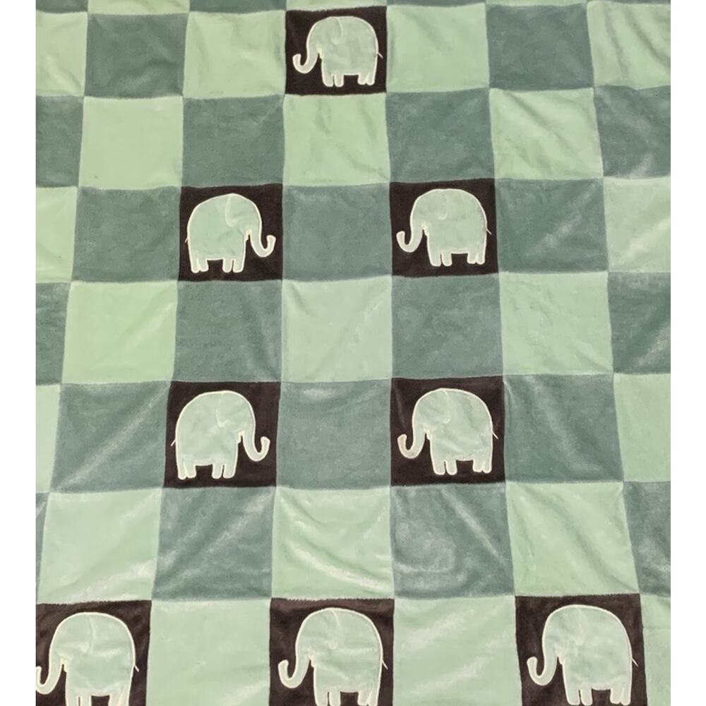 Limited Edition Amy Coe Green Elephant Minky Patchwork Baby Blanket 30x40 - Picture 5 of 9